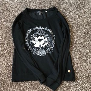 Kendall and Kylie long sleeved shirt